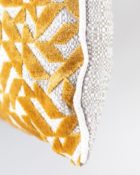 Designers Guild Kissen Dufrene Saffron Kissen Gelb Samt Cushion Rechteck Muster