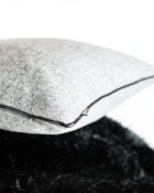 Grau Keder Fellkissen Kissen Schwarz