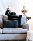 Schwarz Kissen Streifen Sofa Wohnung