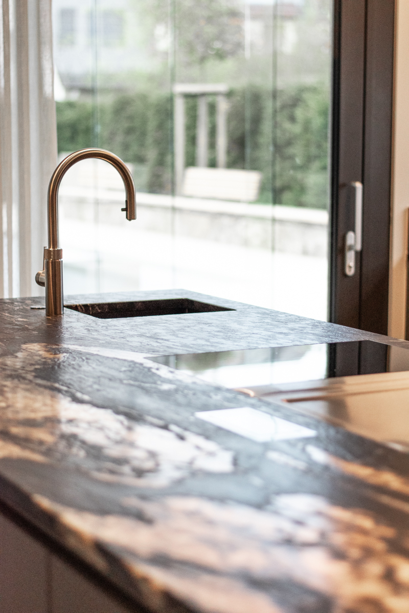 Wohntrends 2019 nturstein arbeitsplatte schwarz