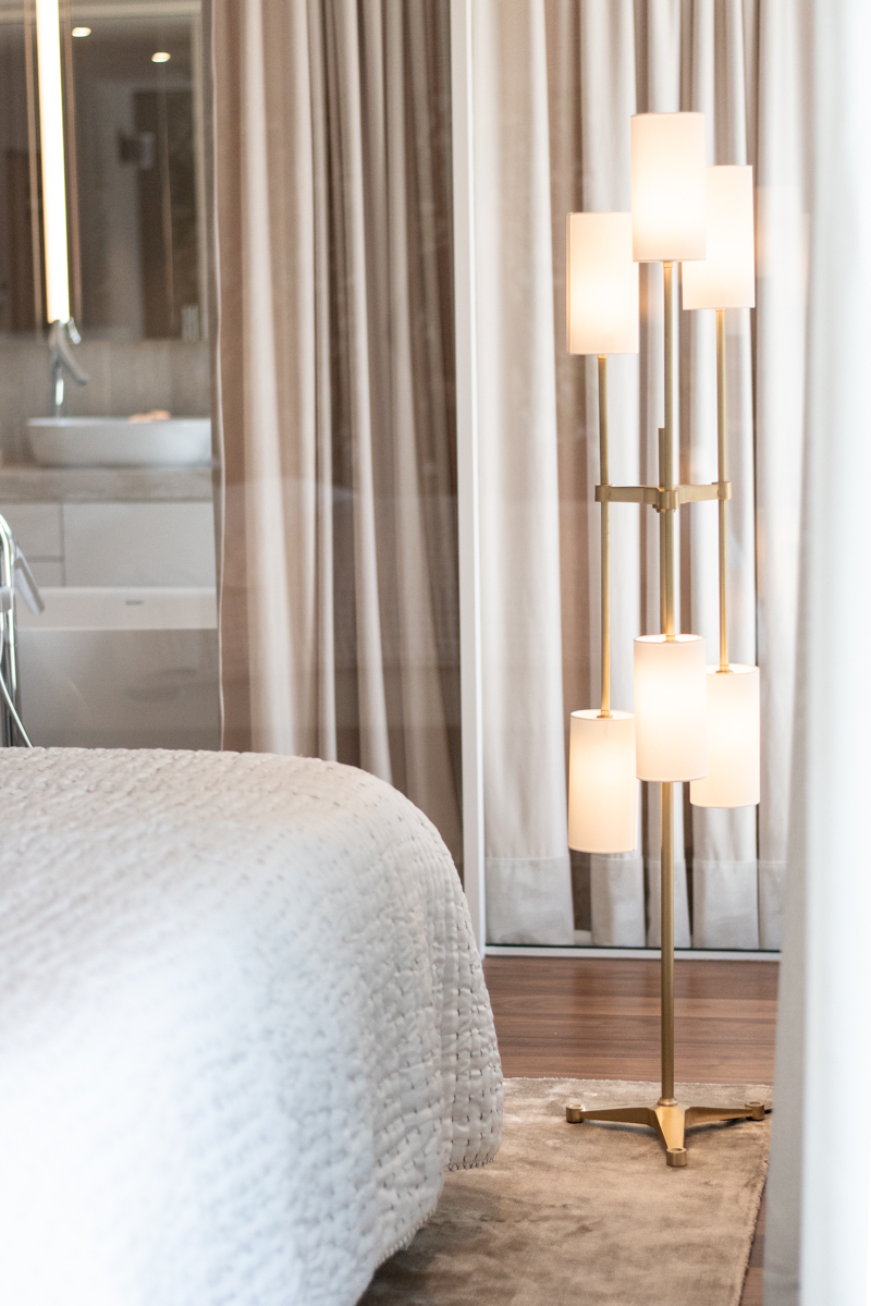 Schlafen--3 Kopie Wohntrends 2019 SamtVorhang bad mit leuchte