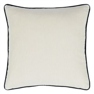 Designers Guild Deko Kissen Corda Chalk Couchdeko Kissenguide mit Kissen dekorieren Kissen richtig arrangieren Dekokissen für Couch und Bett Sofa mit Kissen dekorieren