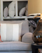 Designers Guild Deko Kissen Couchdeko Kissenguide mit Kissen dekorieren Kissen richtig arrangieren Dekokissen für Couch und Bett Sofa mit Kissen dekorieren