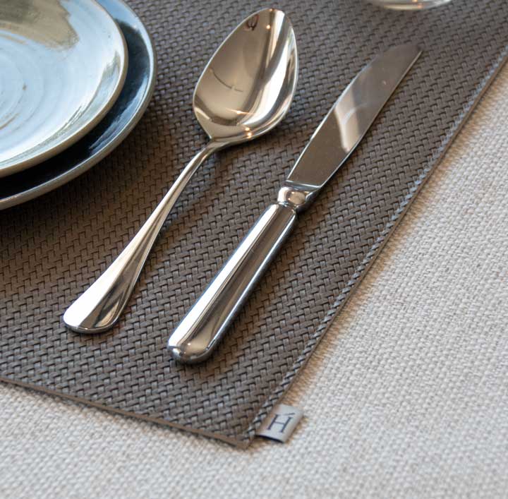 Hoaté Tischset Taupe Tisch decken Tischgedeck hochwertiges Ledertischset