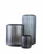 Serie Guaxs Omar Indigo & Smokeygrey Guaxs Online Shop Guaxs Windlicht Guaxs Glasvase Guaxs Teelichthalter Smokeygrey Rauchglas