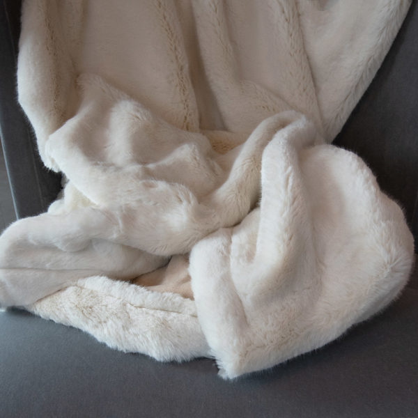 Kunstfell-Plaid Puma Cream