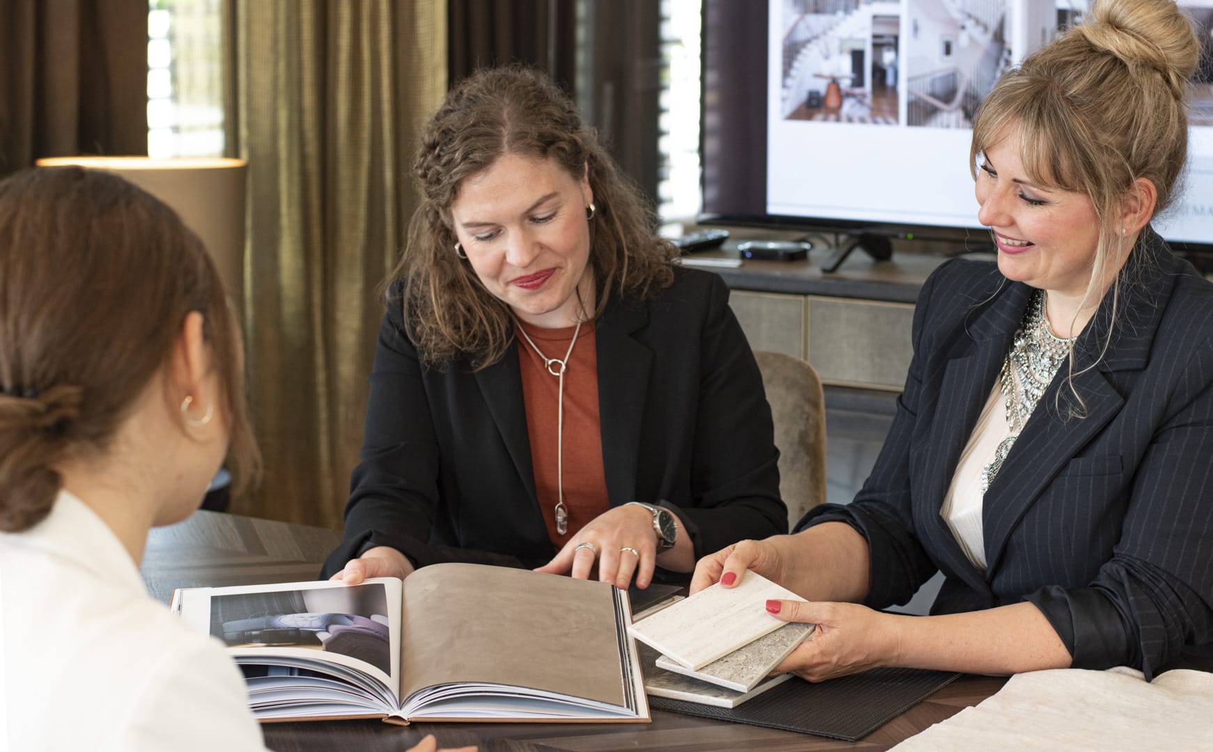 Besprechung-12 Home Interior Shop