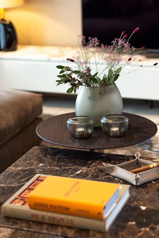 Detail-Couchtische Wohnung einrichten mit passenden accessoires