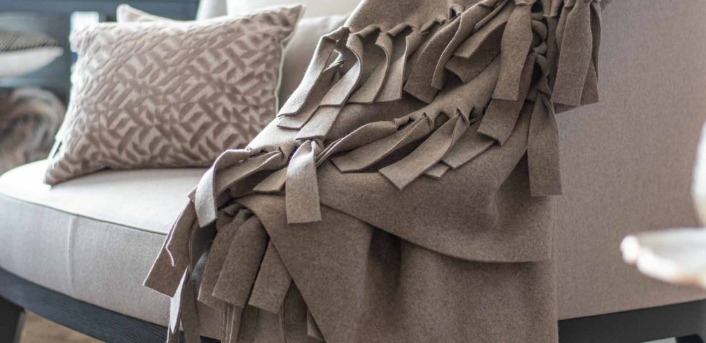 Luiz Tagesdecke Loop Grau Melange Weich Gemütlich